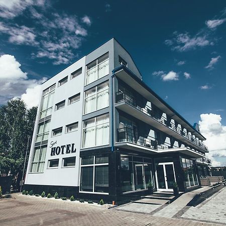 Zinedine Sport-Hotel Uzhhorod Exterior foto