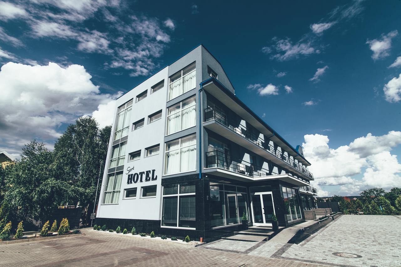 Zinedine Sport-Hotel Uzhhorod Exterior foto