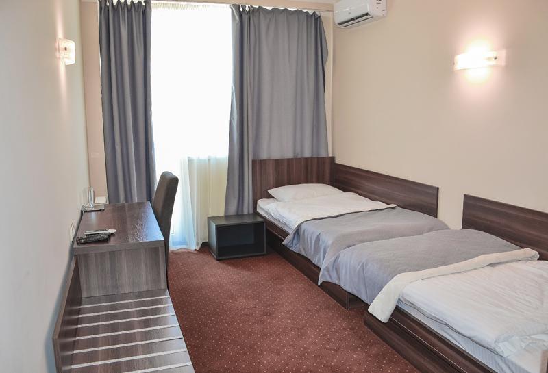 Zinedine Sport-Hotel Uzhhorod Exterior foto